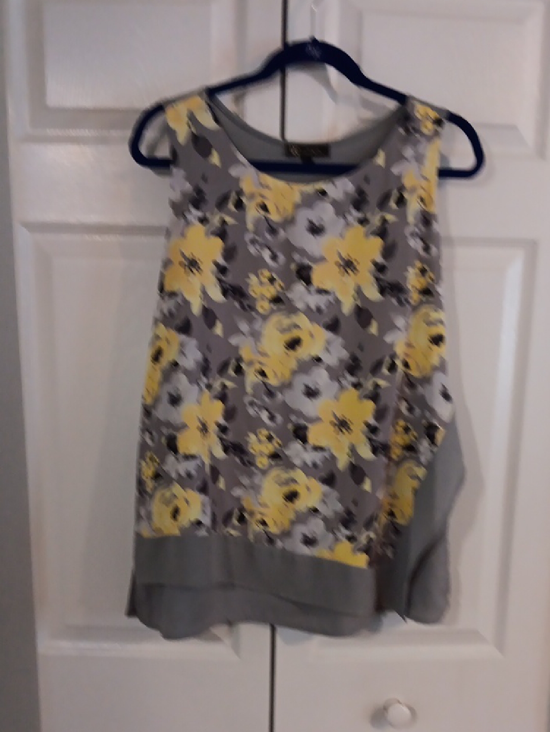 Sleeveless Floral Print Tank Top - Yellow & Gray